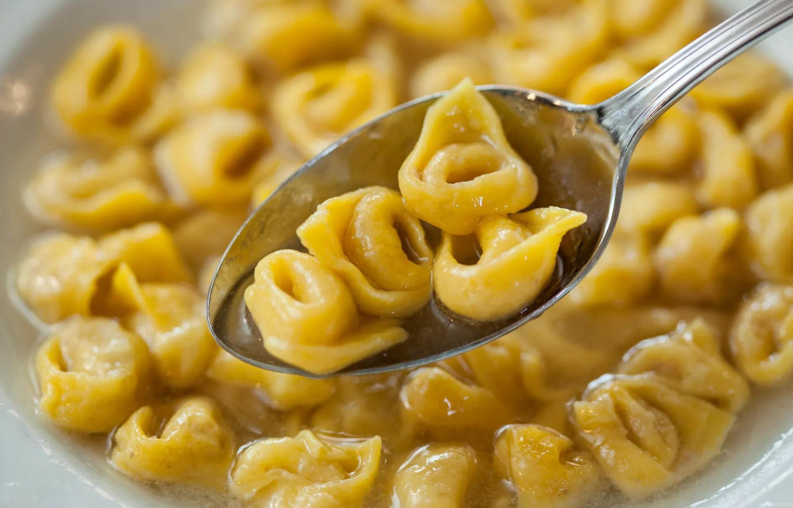 Tortellini in brodo